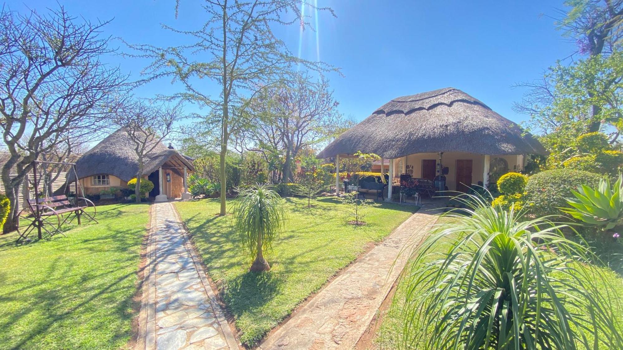 Lynns Guest House Bulawayo Extérieur photo